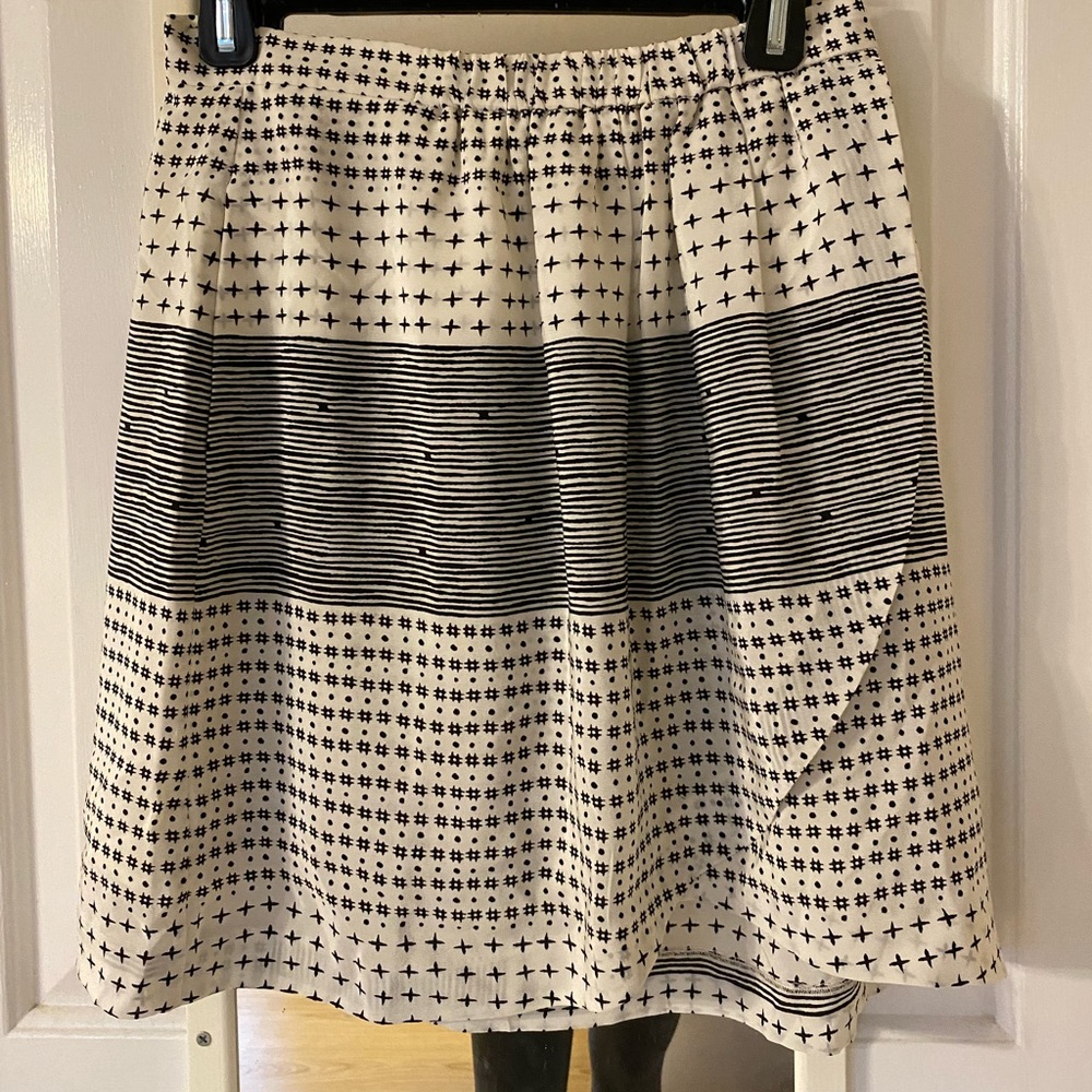 Madewell black and white silk skirt with pockets